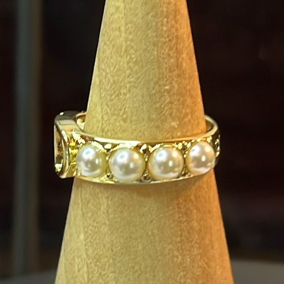 DIOR CD & FAUX PEARL COSTUME JEWELRY RING SIZE S - Picture 11 of 14